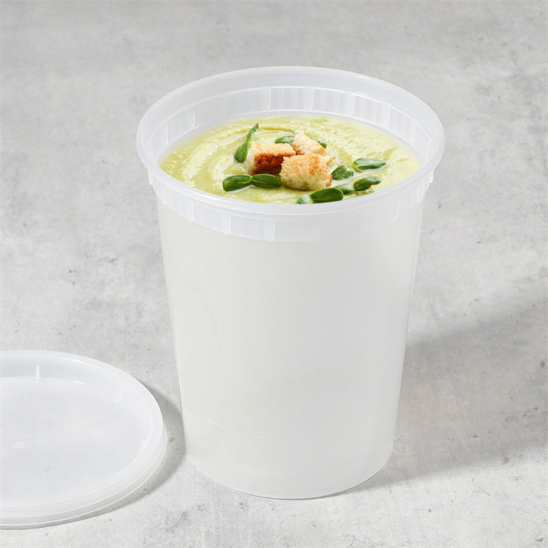32 oz disposable soup containers filled with hot soup and vegetables – leakproof plastic containers for takeout and meal prep